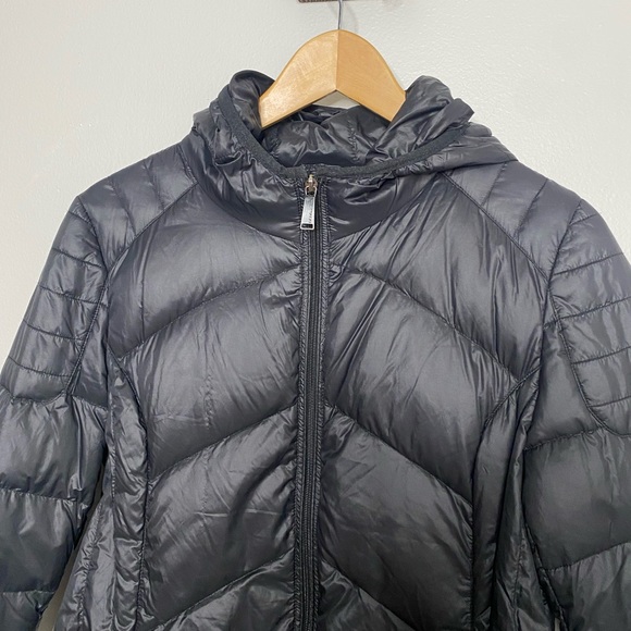 BCBGeneration Ultra Lightweight Packable Down Black Jacket size M - Picture 4 of 6